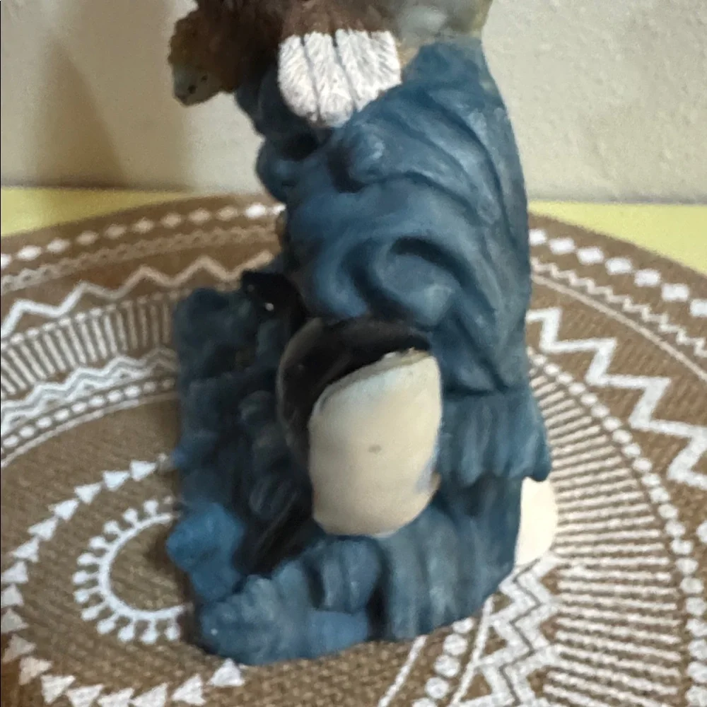 Majestic Resin Eagle and Whale Desk or shelf Clock